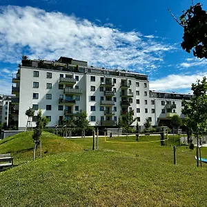 2-zimmer In Oberlaa Mit Privatem Tiefgaragen Platz , Wien Österreich